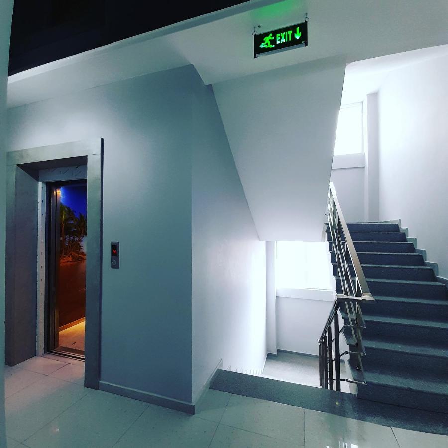Hotel Wave Батуми Экстерьер фото