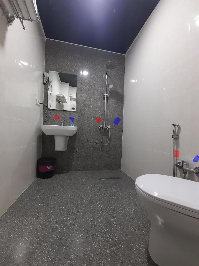 Hotel Wave Батуми Экстерьер фото