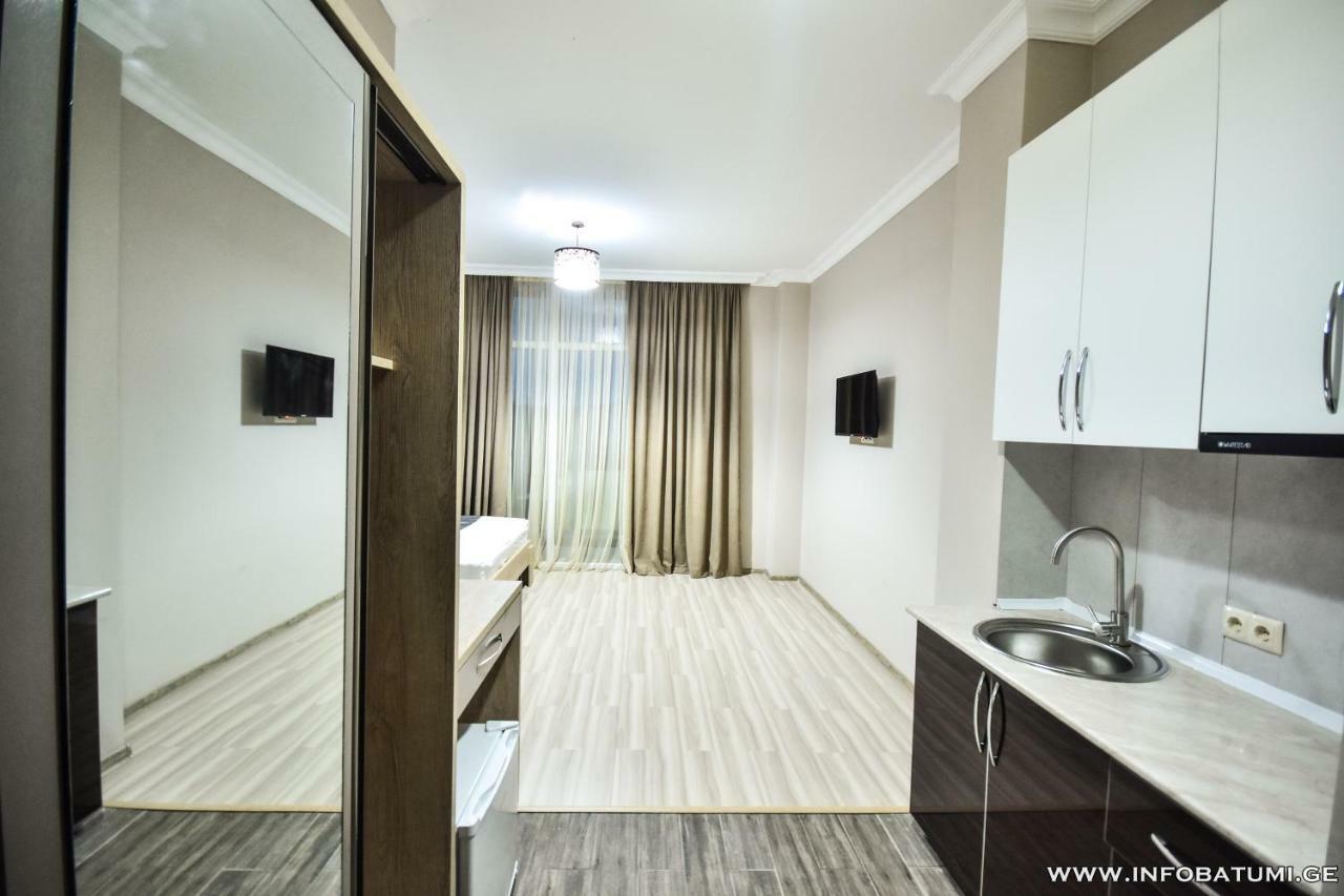 Hotel Wave Батуми Экстерьер фото
