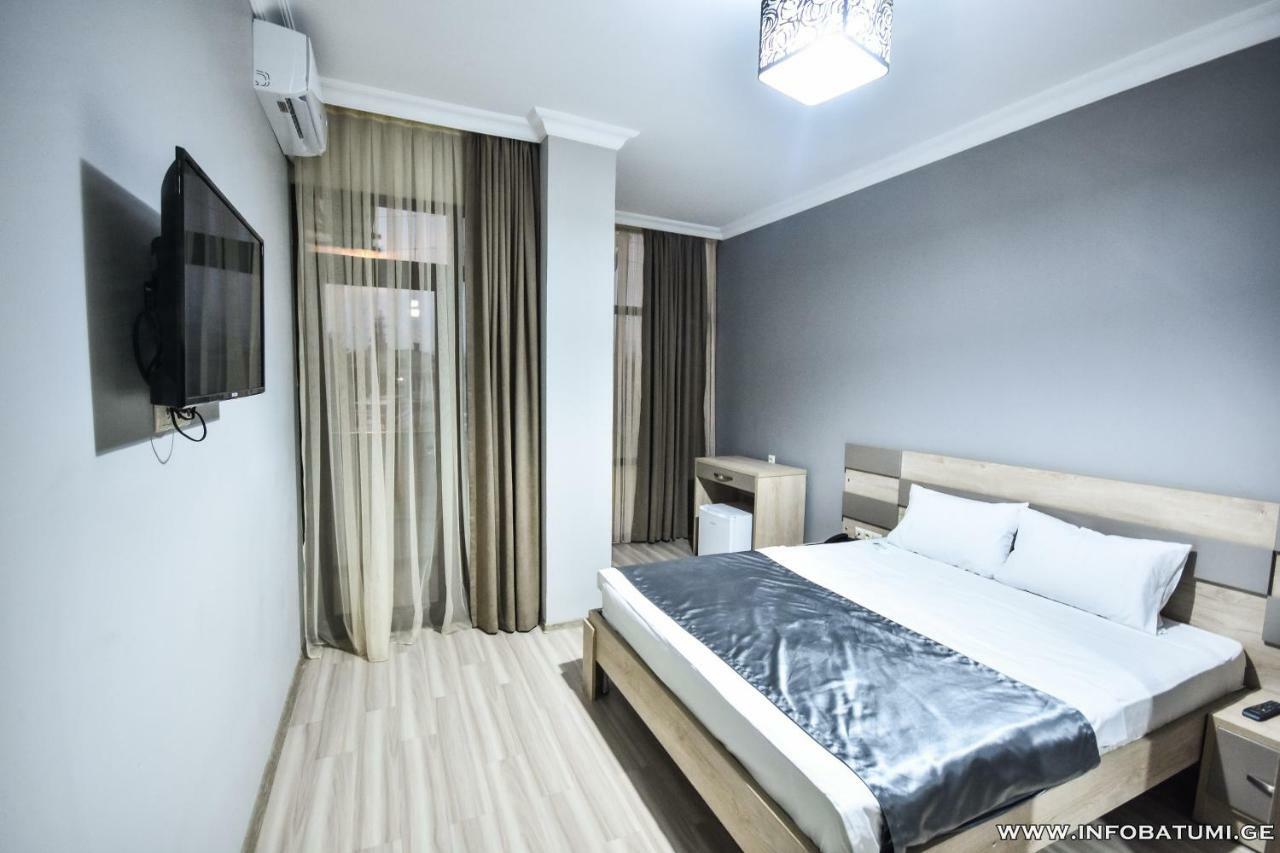 Hotel Wave Батуми Экстерьер фото