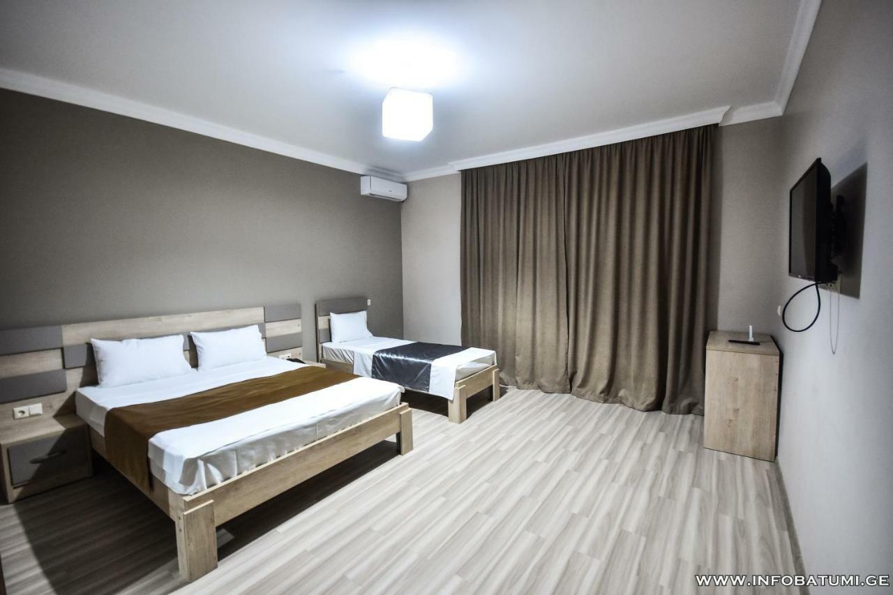 Hotel Wave Батуми Экстерьер фото