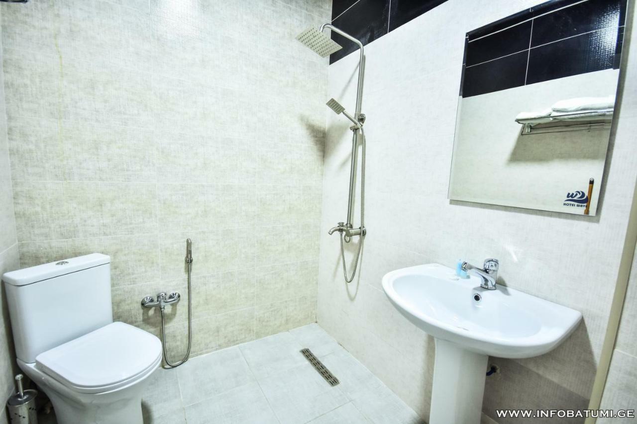 Hotel Wave Батуми Экстерьер фото