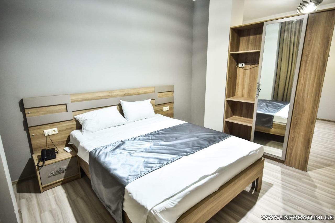 Hotel Wave Батуми Экстерьер фото
