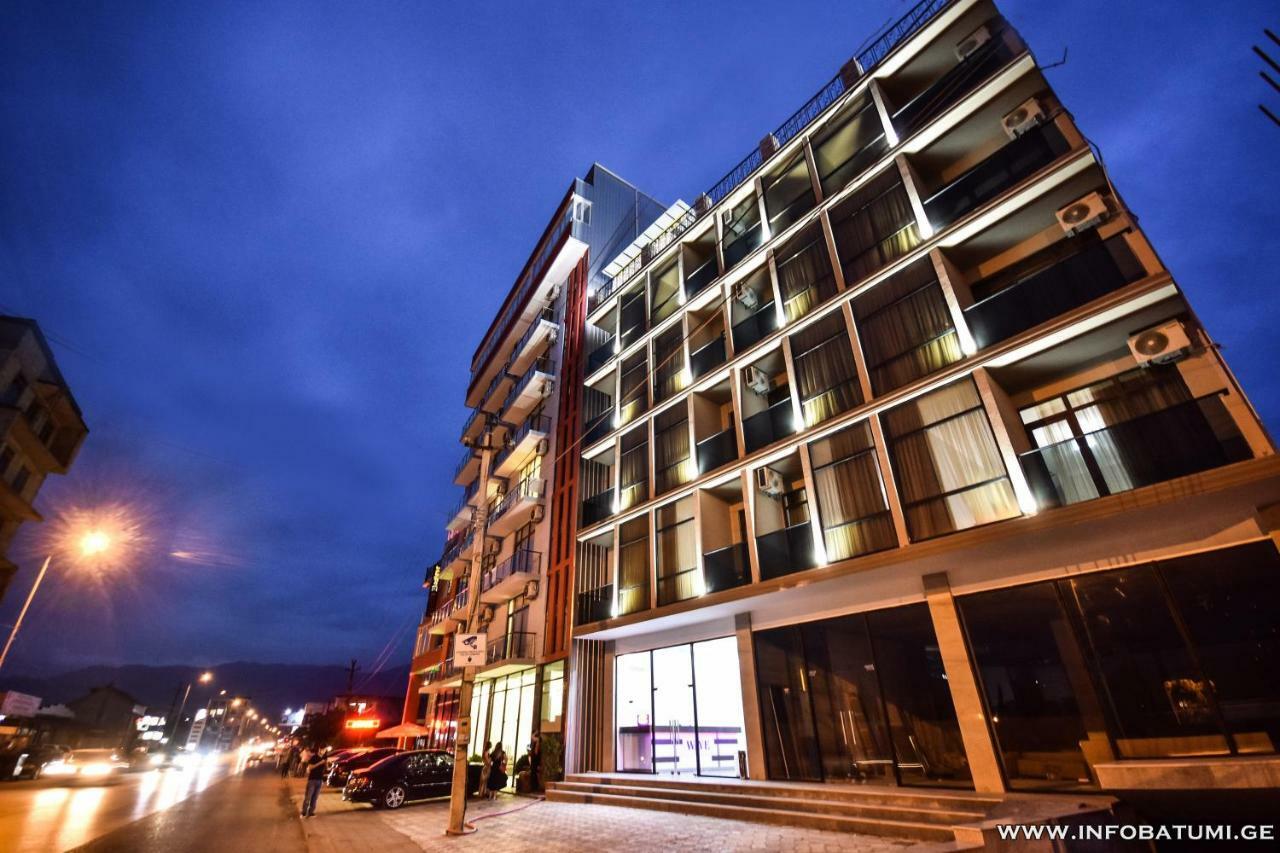Hotel Wave Батуми Экстерьер фото
